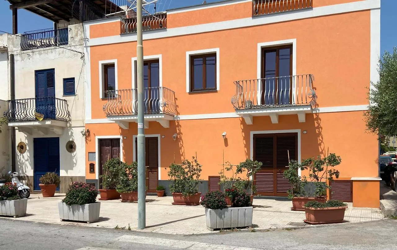 Lipari By The Port Apartment 0*, Lipari (Isola Lipari)