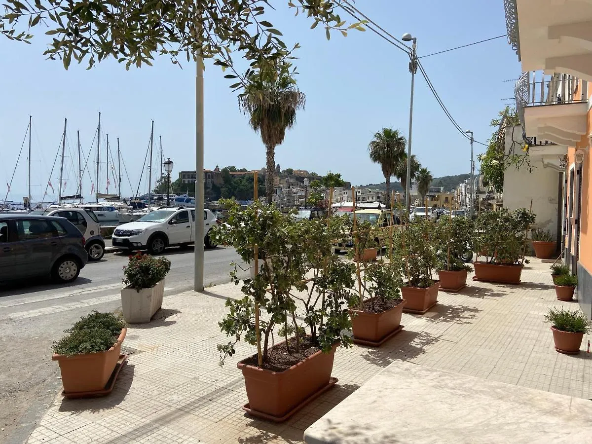 Lipari By The Port Apartment