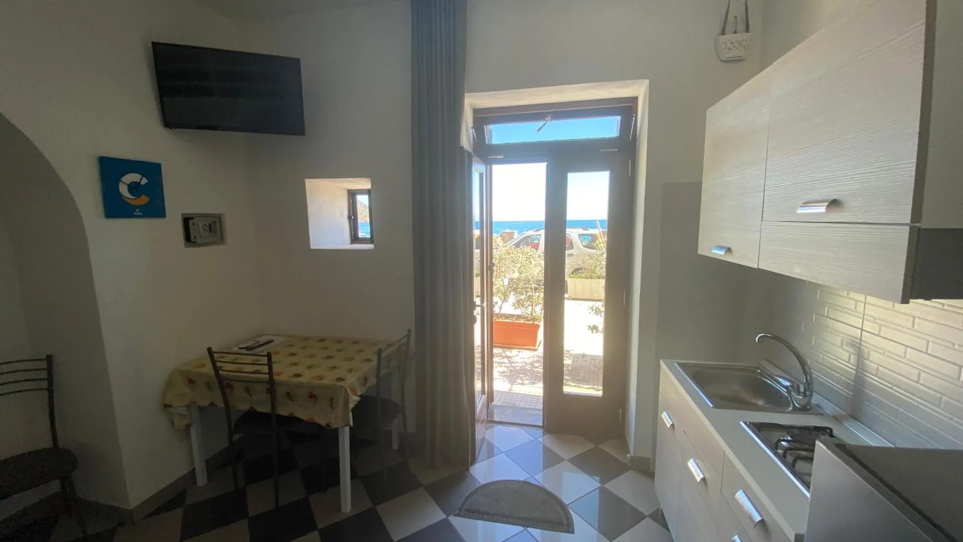 Lipari By The Port Apartment