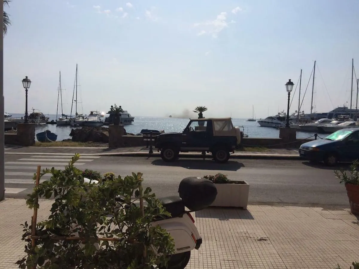 Lipari By The Port Apartment