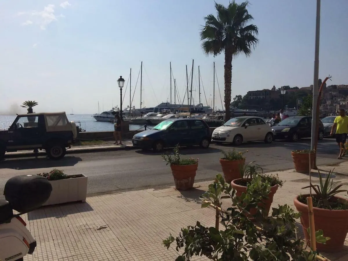 Lipari By The Port Apartment